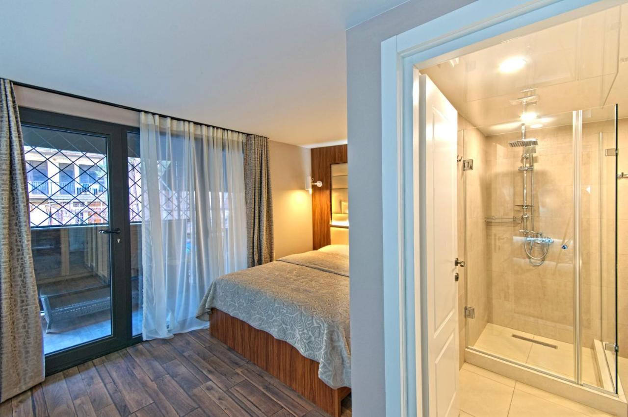 Sakhli At Chavchavadze Ave 15 Hotel Tbilisi Bagian luar foto